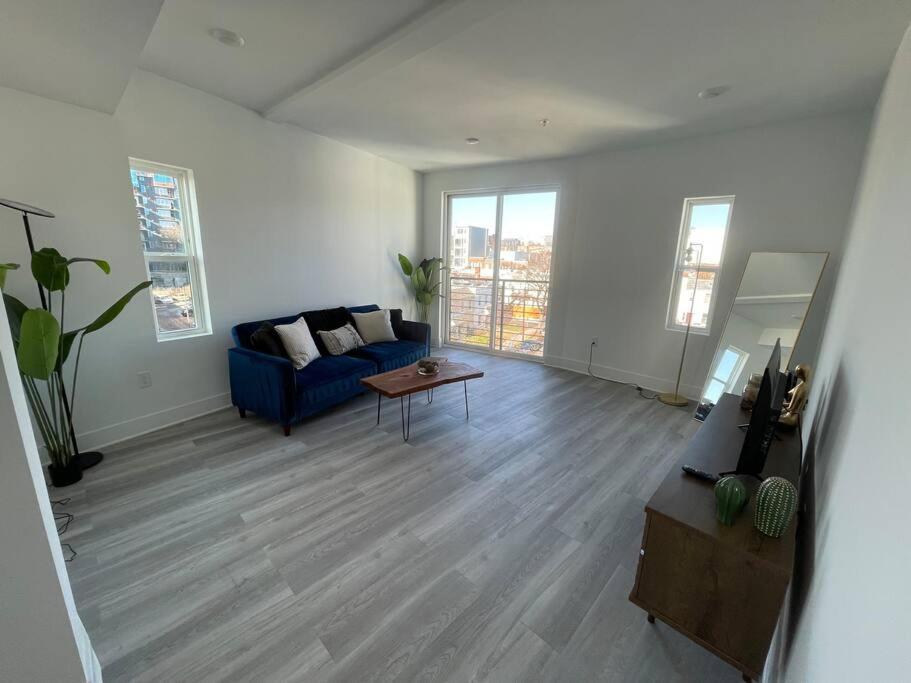 Dc Penthouse With Private Terrace